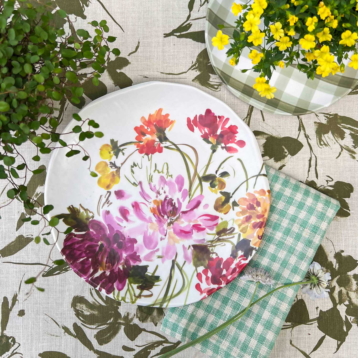 White, 10.75 inch melamine plate, Garden Brights Collection by Kelly Ventura with floral table setting