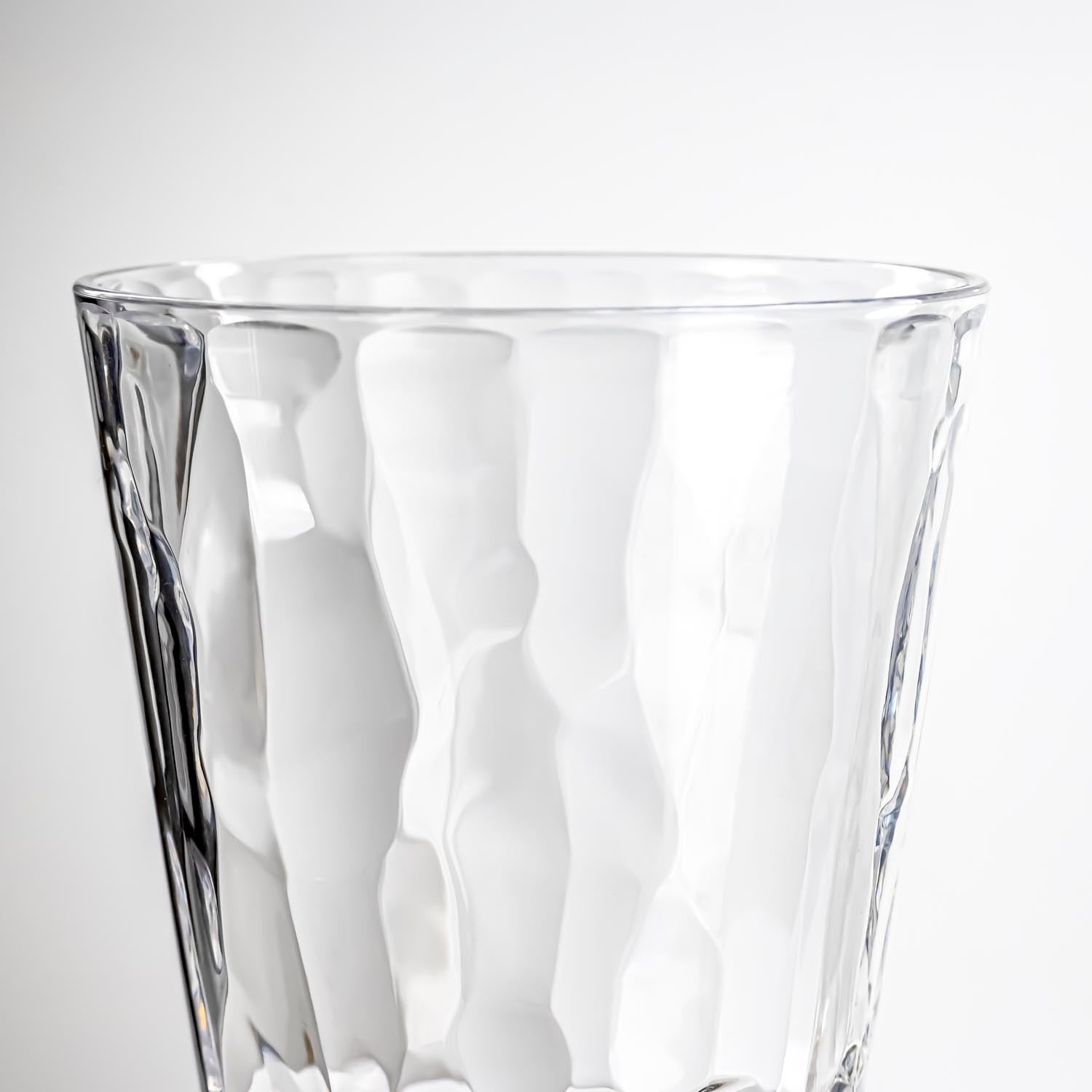 14-ounce clear acrylic tumbler glass from the Merritt Designs Cascade collection. Detailed view on white background